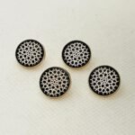 أزرار الثوب رجاليه طق طق طقم 8 حبه - 2305